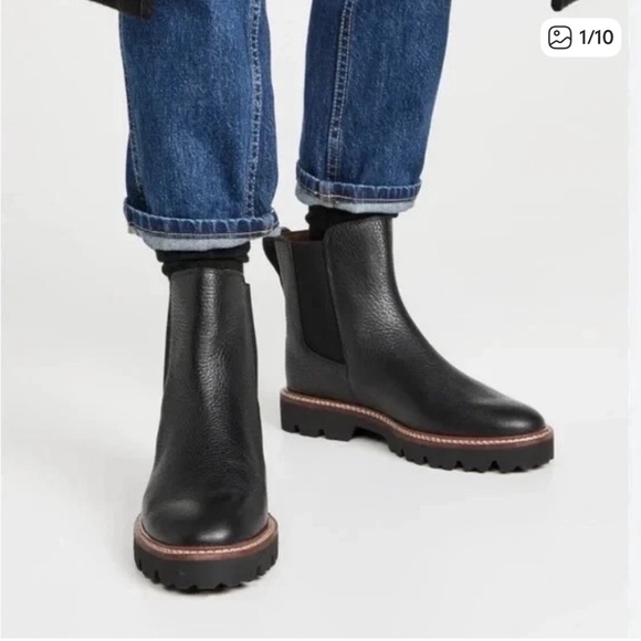 Madewell Shoes - Madewell The Citywalk Lugsole Chelsea
Boot in Black Leather Sz 7.5